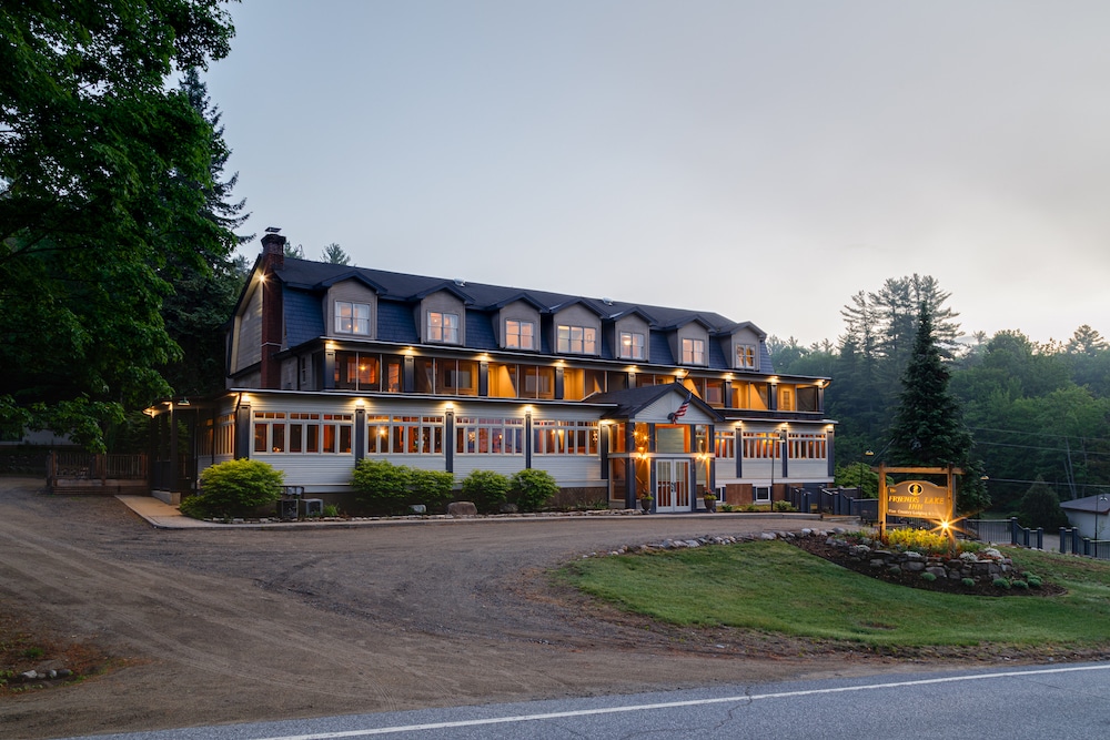 Discover why Friends Lake Inn is one of the most romantic hotels in Upstate New York