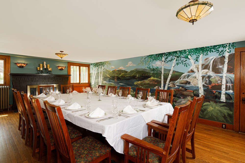The Gorgeous dining room at our Hotel, home to the best Upstate New York restaurant